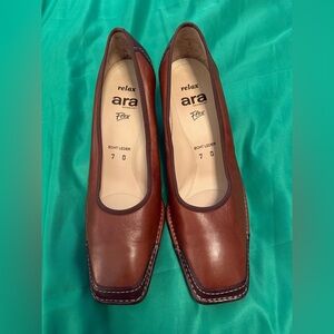 Ara Women's Chestnut Leather Loafers